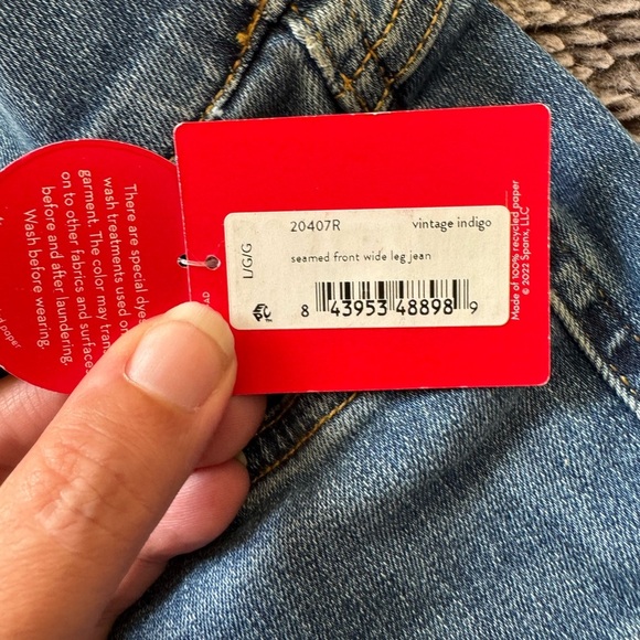 SPANX Women’s Shape Everywhere Seamed Front Wide-Leg Jeans - Picture 13 of 16